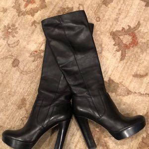 Michael Kors blk leather boots size6